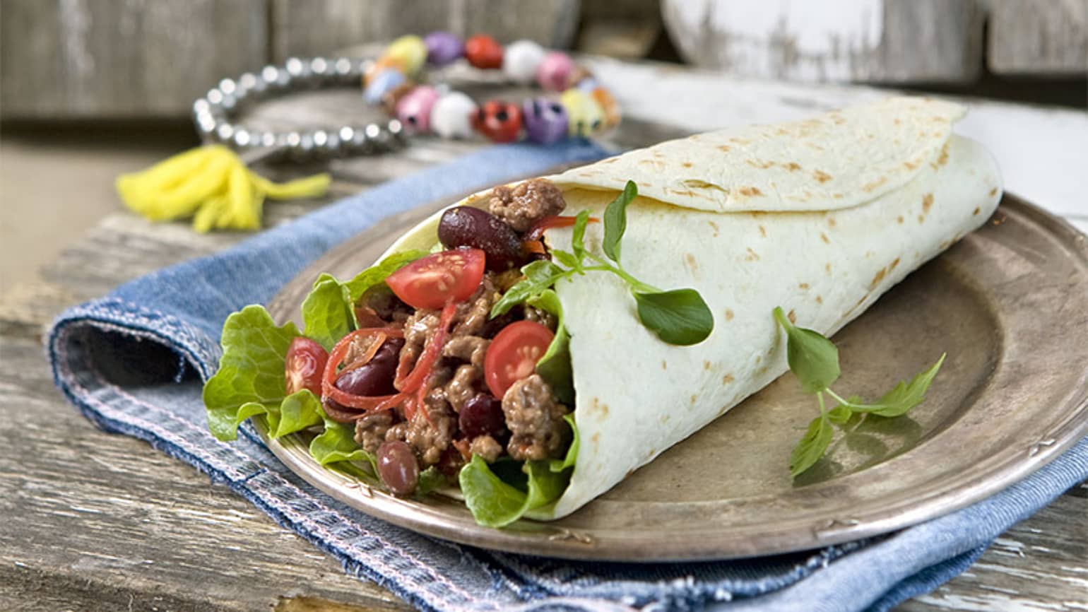 burritos-with-minced-meat-and-kidney-beans
